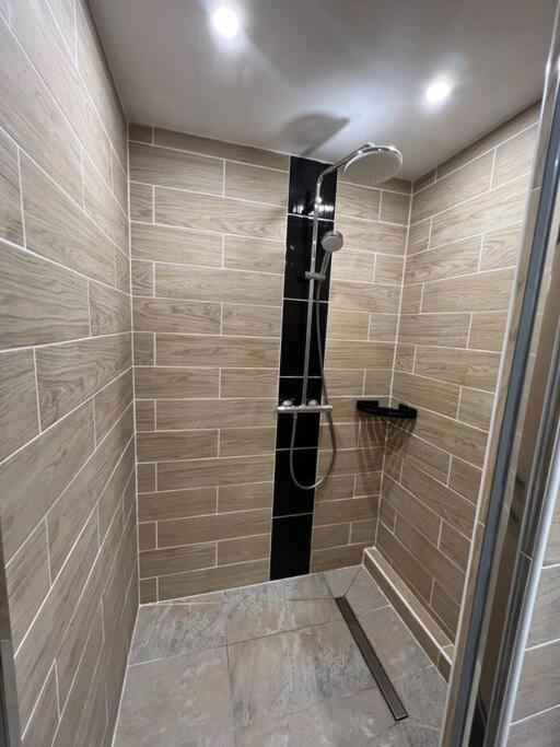 Appartement Style Chalet Standing 2 A 6 Personnes La Bourboule Extérieur photo